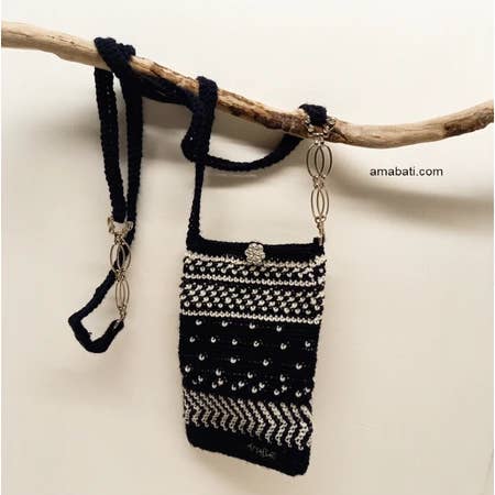 Pochette in lana da indossare a spalla - N°1 per la vendita all'ingrosso da parte di Chez XYZ association artistique