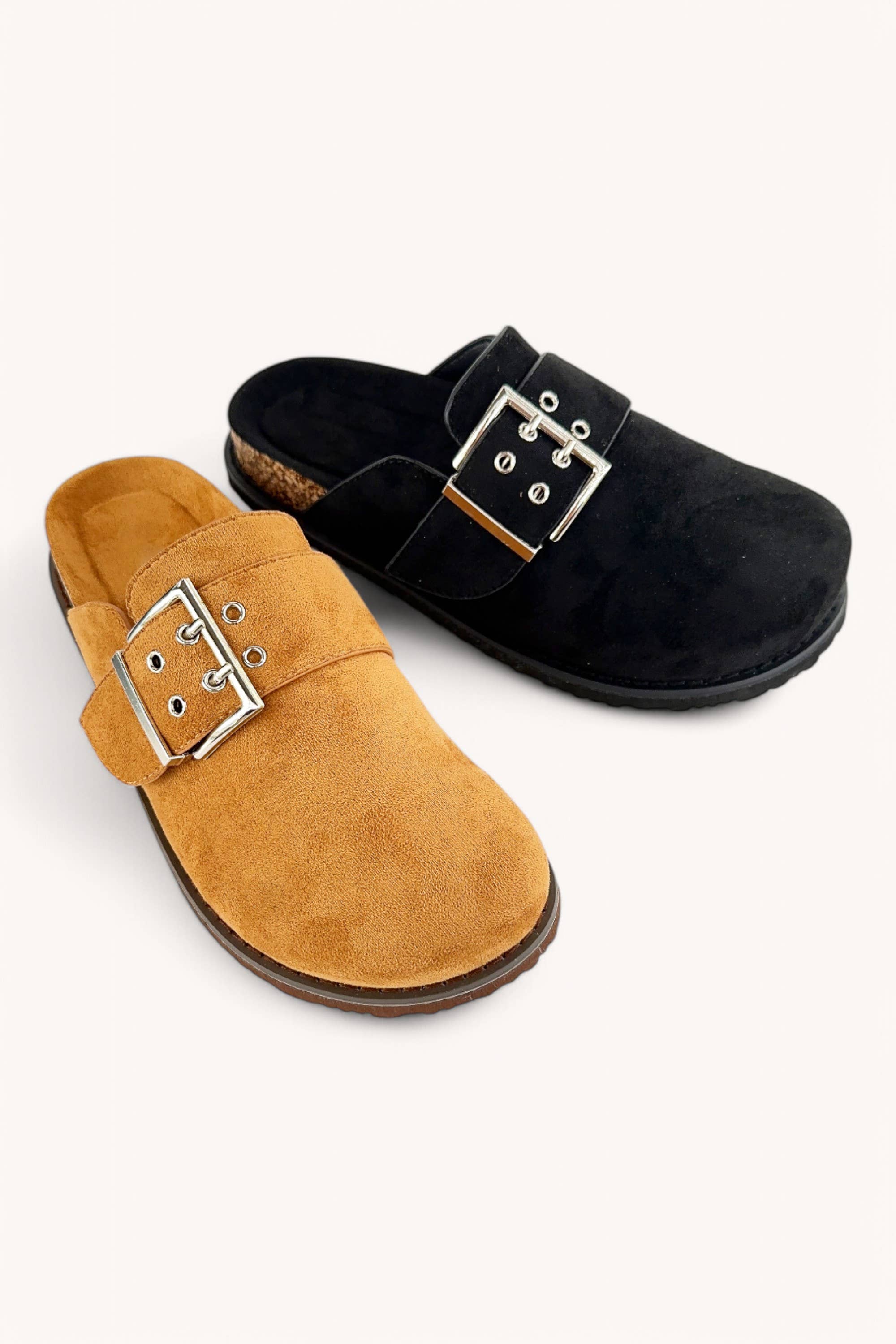 CCOCCI - Wholesale Sandals - Women's - ASH-24 DOUBLE GROMMET BUCKLE STRAP CLOG SNADALS2