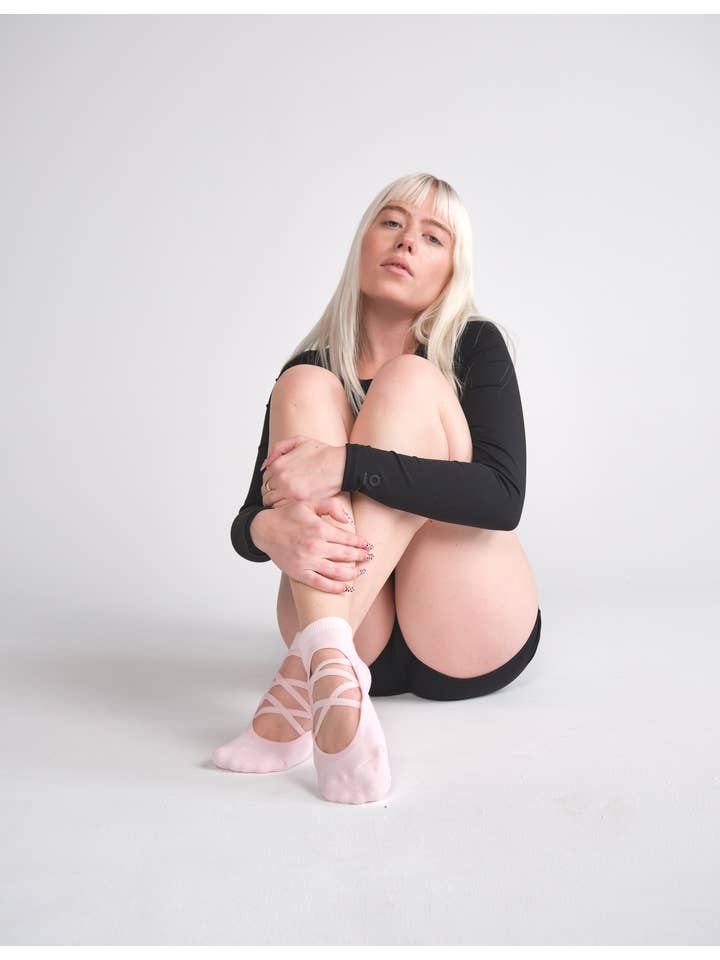 LUCKY HONEY - Wholesale Socks - Unisex - The Isla Grip Sock17