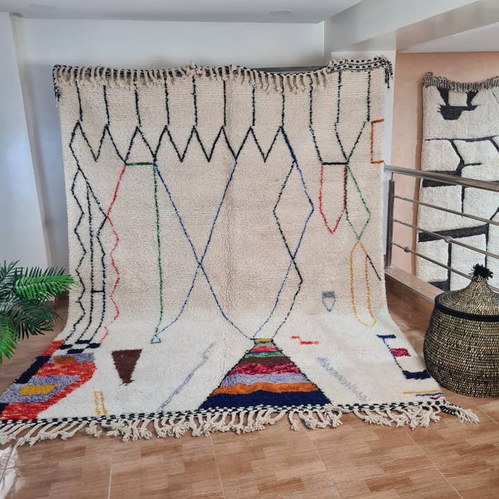 ALFOMBRAS MARROQUÍES 100% HECHAS A MANO DE 200 - 300 cm ALFOMBRA n.º 683 para venta al por mayor de Maroccarpets Poufs and pillows wholesale +31648976894