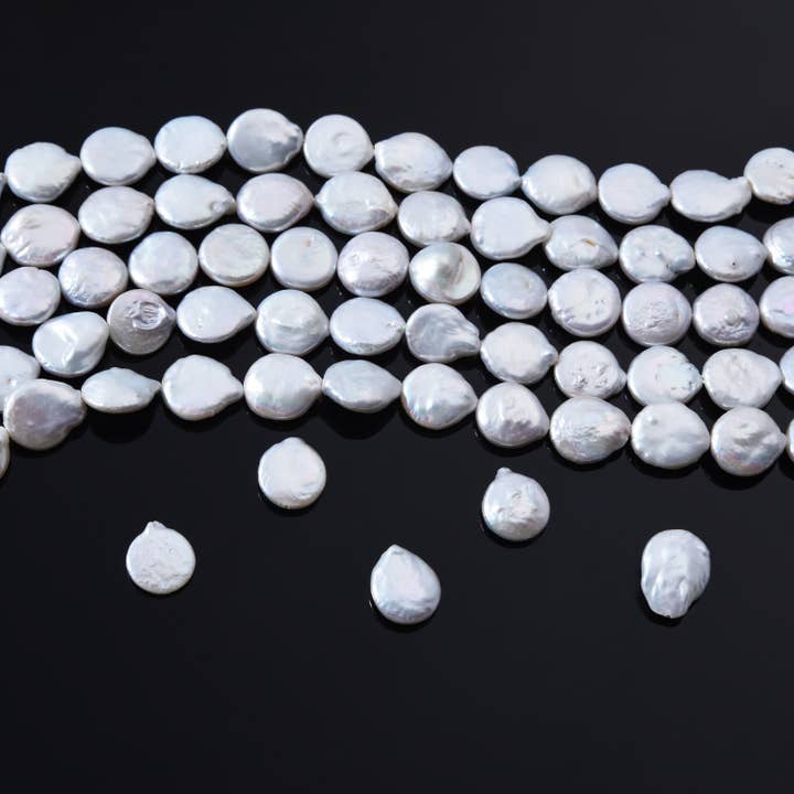 findings4uGem - Wholesale Beaded/pearl necklace - Natural Freshwater White Flat Coin Pearl Beads, FWP0143