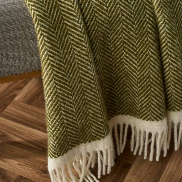 The British Blanket Company – wholesale Throw blanket – Clifton Herringbone Blanket: Blaise3