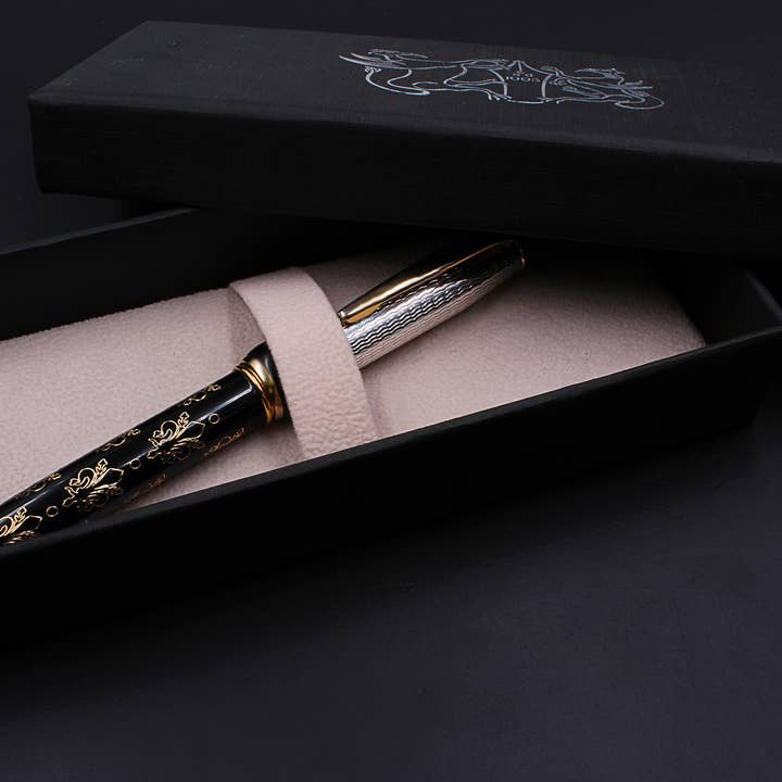 Grifos pens - Vente Stylos - Stylo plume Grifos avec capuchon en argent 925 gravé lys et corps noir5