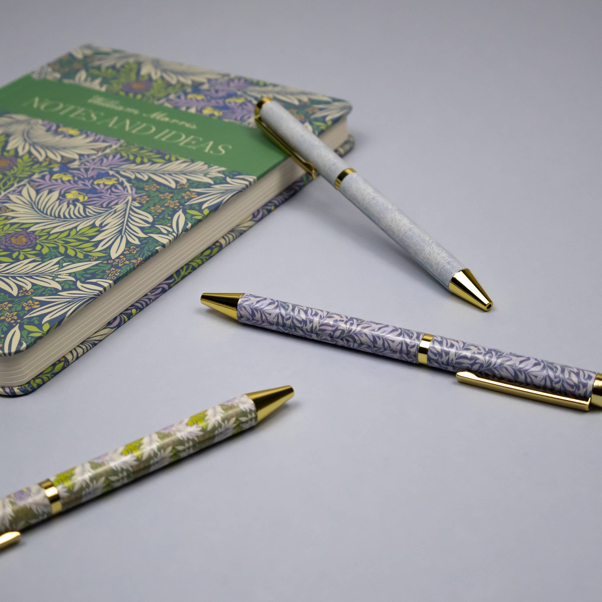 Robert Frederick Ltd – Großhandel Stift – William Morris Kugelschreiber in gemischtem Design im Geschenkset – 3er-Set5