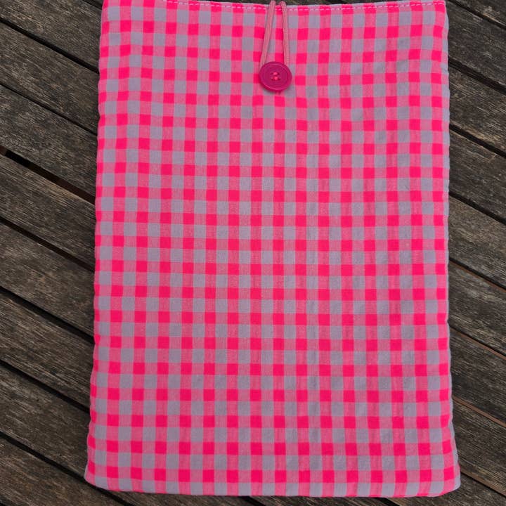 Housse de livre matelassée vichy rose fluo pour la vente par laubelgo