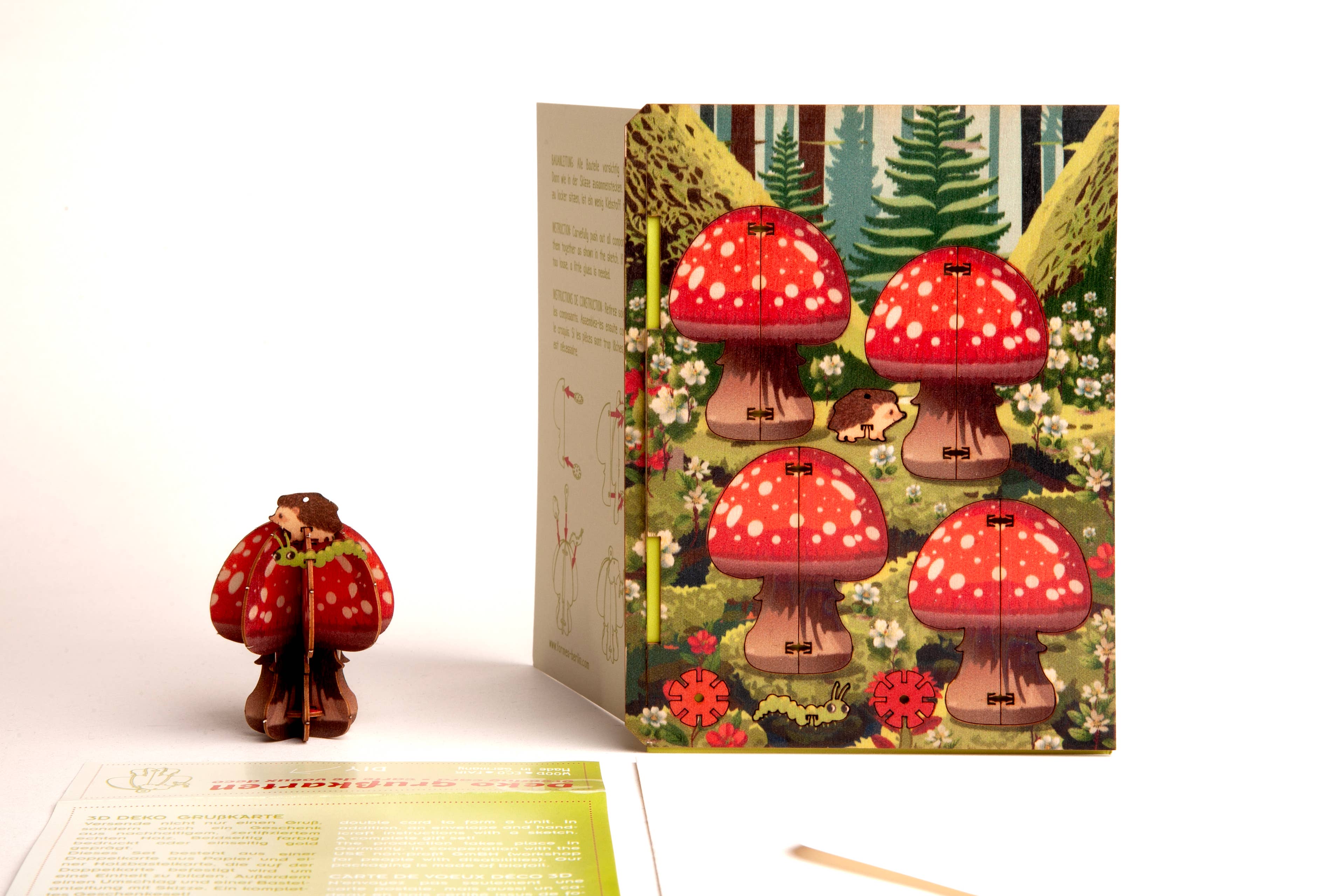 Formes Berlin GbR - Wholesale Christmas Decoration - Fly Agaric - 3D Decorative Greeting Card1