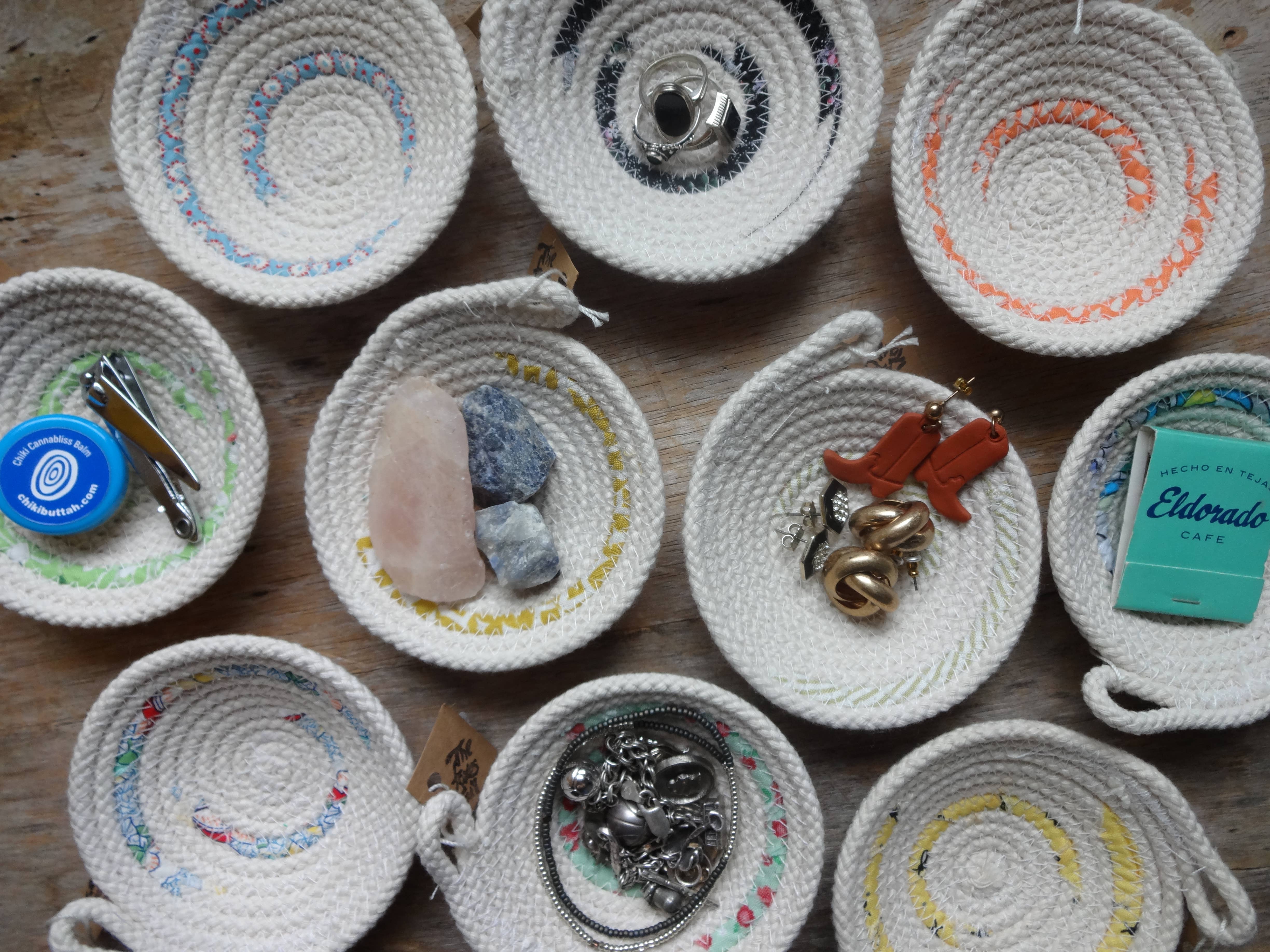 The Foxes Tail - Wholesale Decorative Plate/Dish/Bowl - Fabric Wrapped Cotton Rope Bowl: Small15