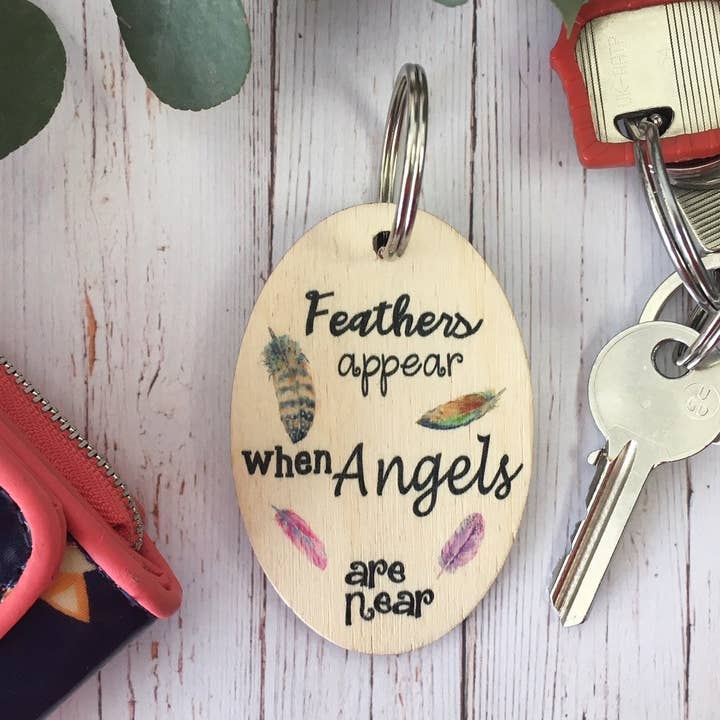 Porta-Chaves em Madeira - Penas Aparecem por atacado de Dios Designs