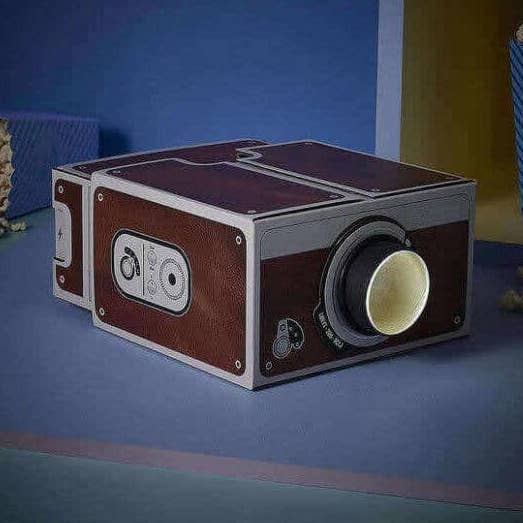 Luckies Originals - Proyector Smartphone 2.0 - Marrón para venta al por mayor de SUCK UK