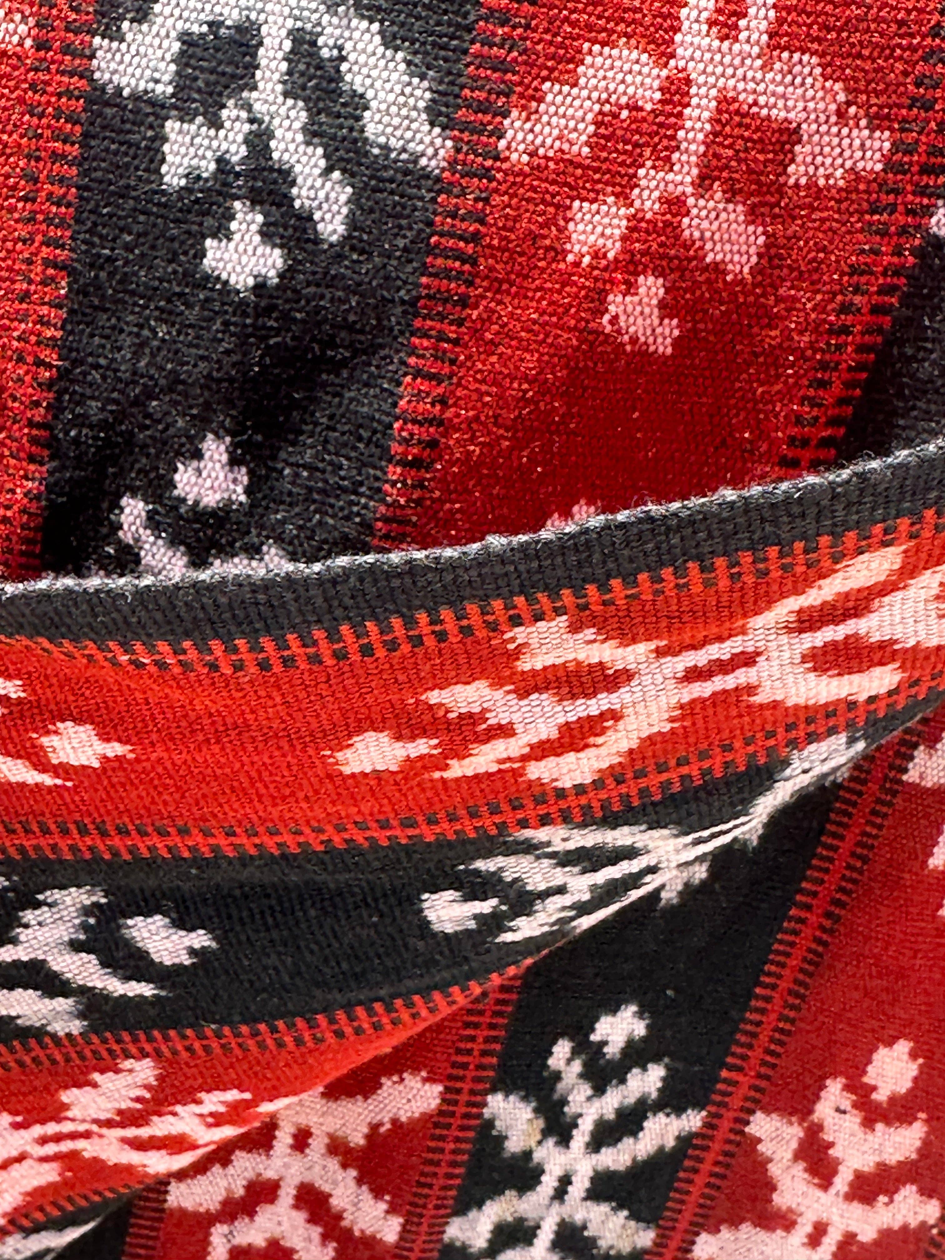 Office Objets - Wholesale Coverlet - Ikat, traditional Indonesian fabric from the island of Savu (Timor) red and black 2m25x7556