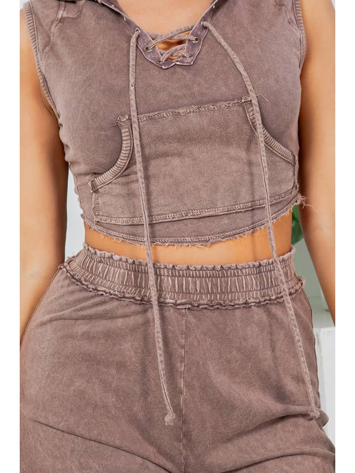 Jour - Vente Ensemble de vêtements d'intérieur – femme - Haut court à capuche délavé aux minéraux et pantalon à poche cargo GD5609