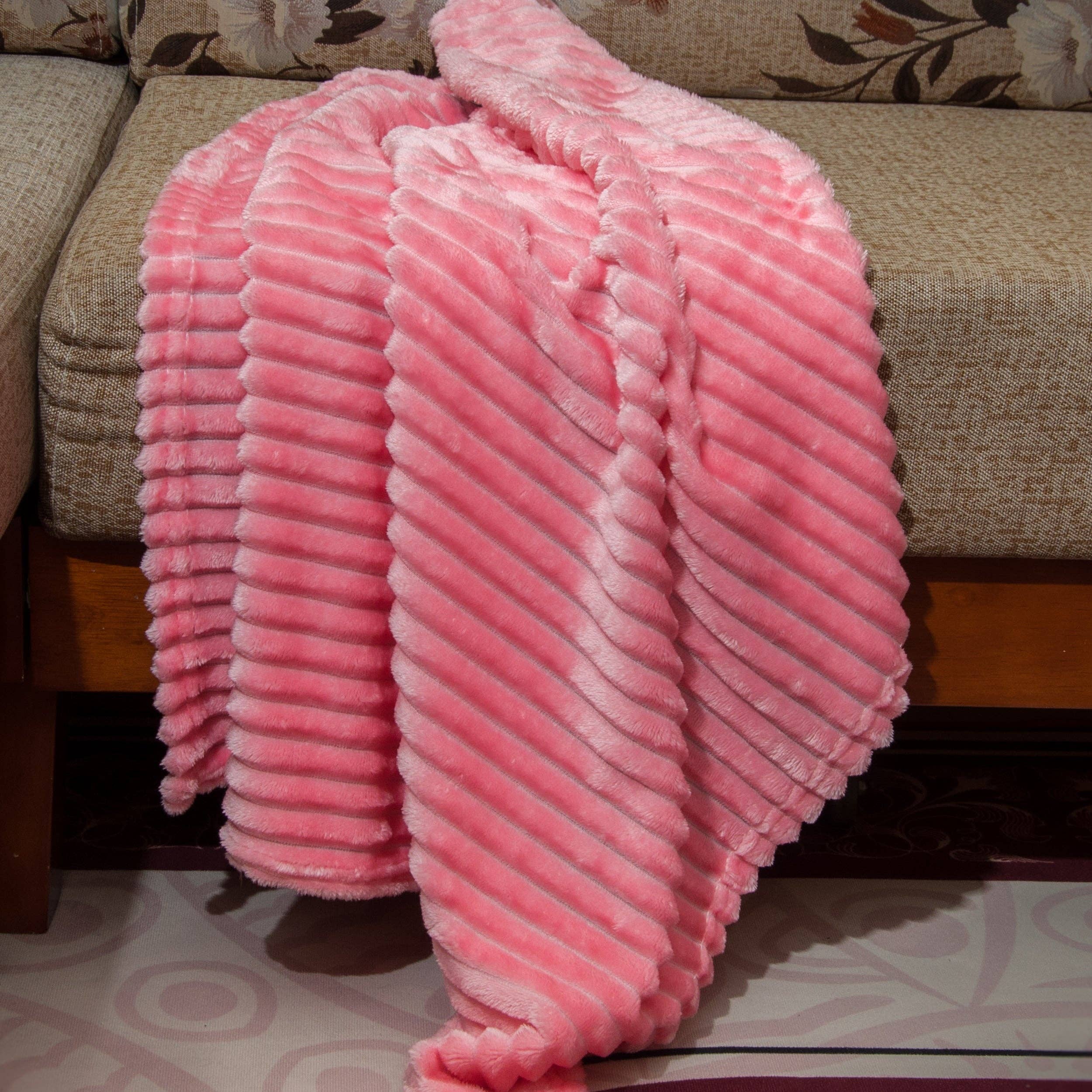 Bay & Loom - Wholesale Throw Blanket - All Seasons Plush Flannel Fleece Throw Blanket9