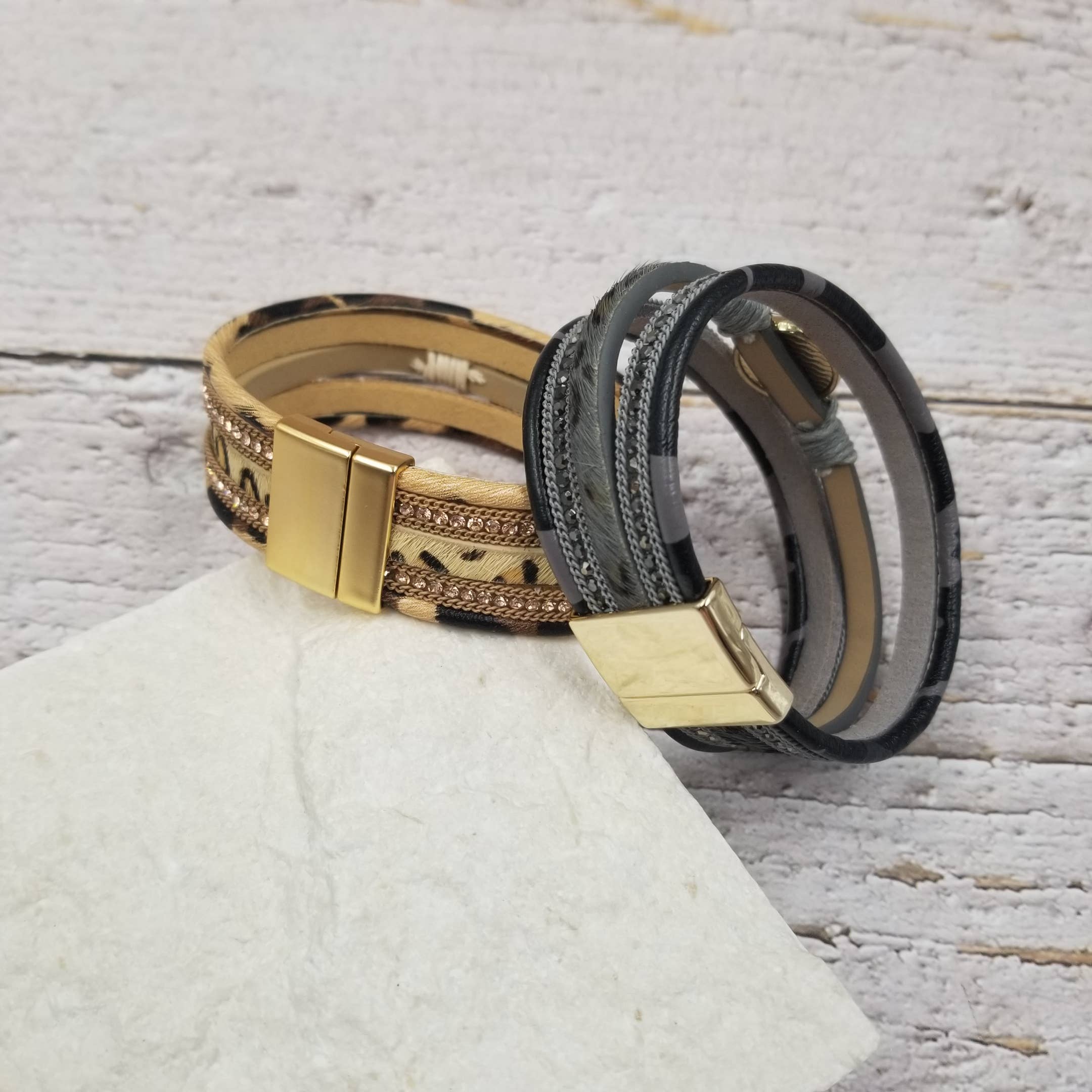 Treasure Wholesale - Vente Bracelet jonc - Bracelet en cuir magnétique léopard4