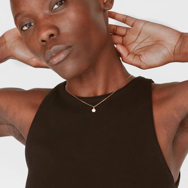 REDCHERRYBLVD - Wholesale Pendant/Charm Necklace - 18K Vermeil Seashell Necklace3