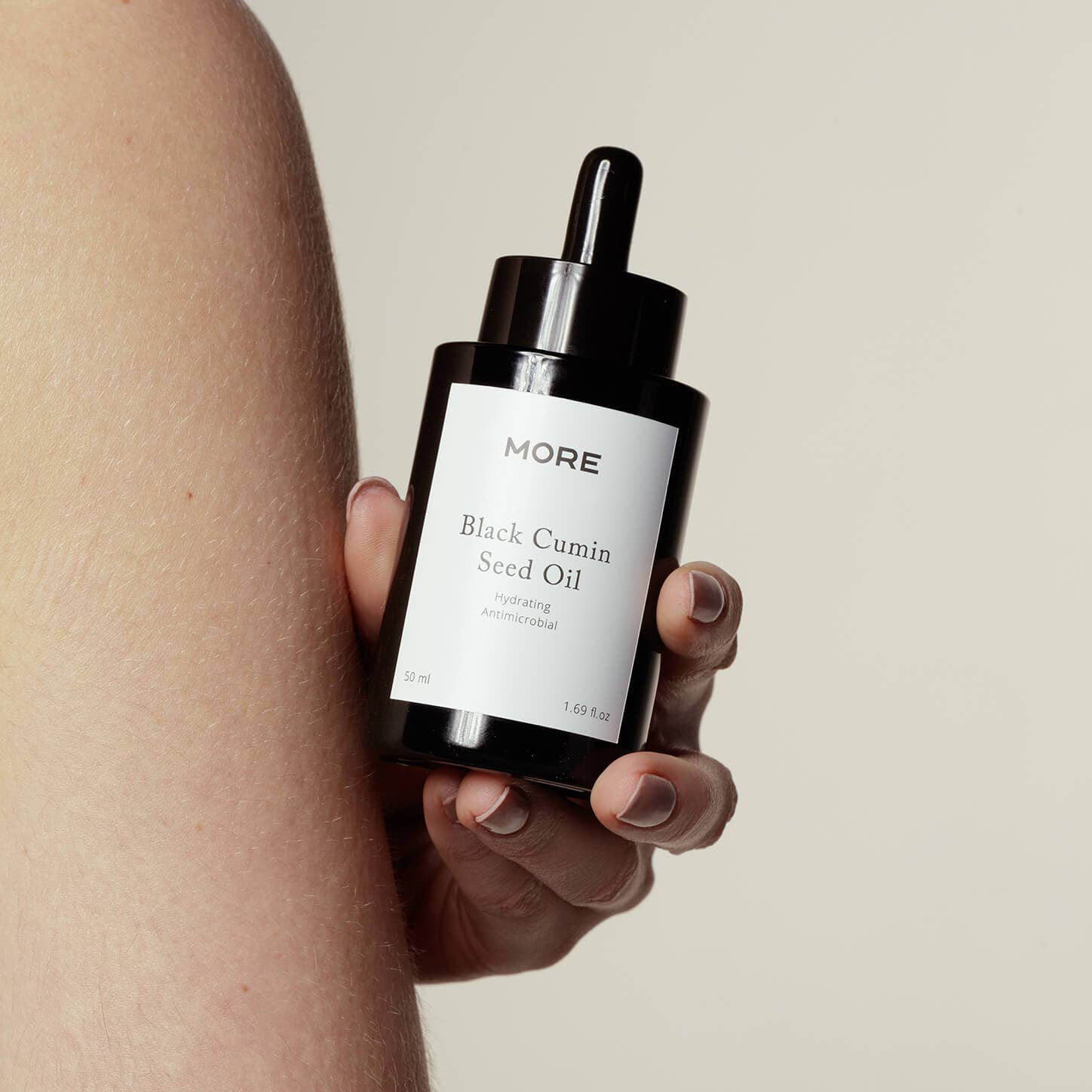 More - Vente Huile pour le visage - Huile de graine de cumin noir | 100 % bio et pressée à froid2