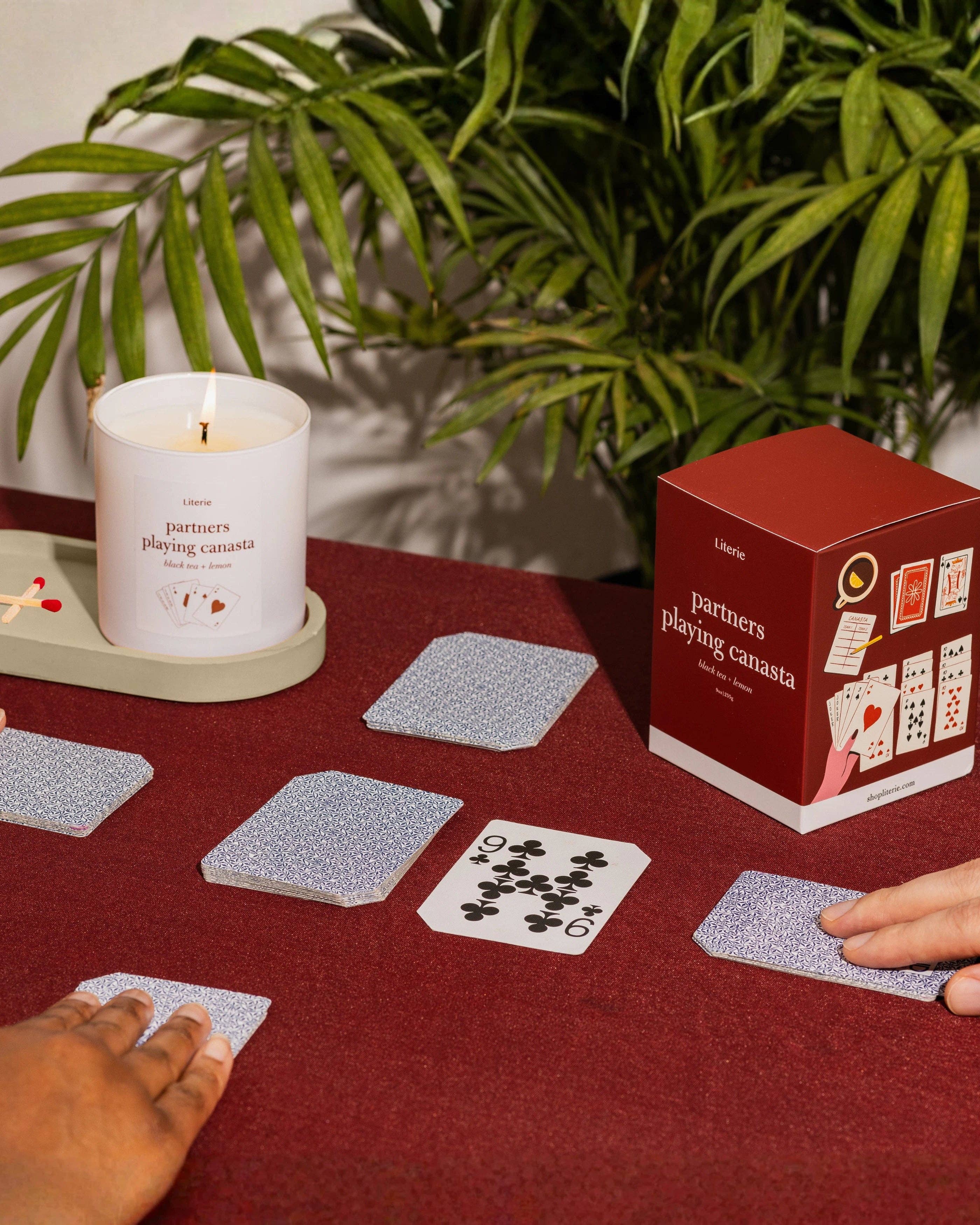 Literie - Wholesale Jar/Filled Candle - Partners Playing Canasta1