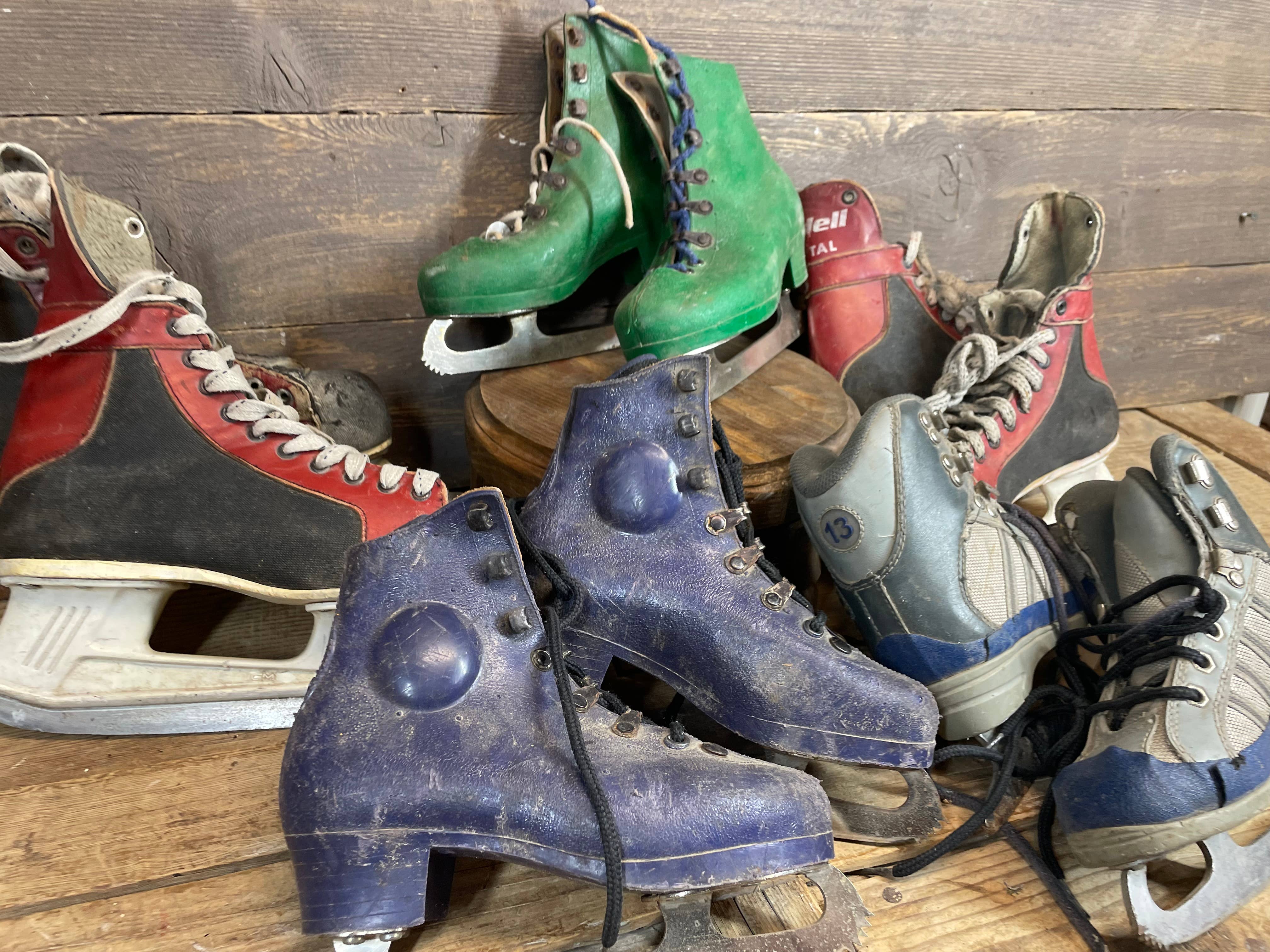 My Amigos Imports - Wholesale Sporting Accessories - Vintage Old Ice Skates-Pair-Skating-WH5-Assorted-$28 5