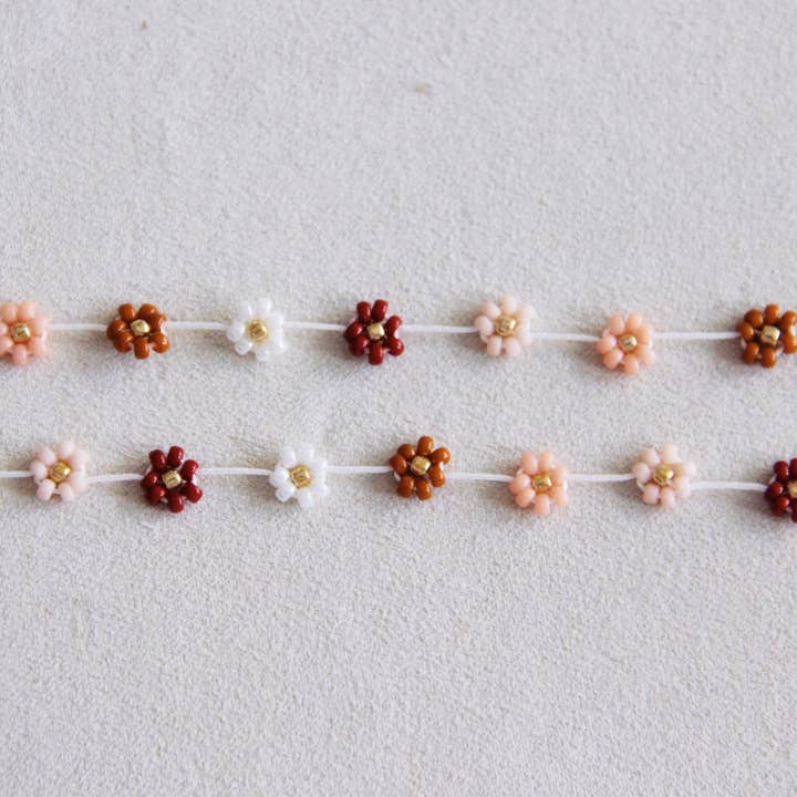 Bazou - Wholesale Pendant/Charm Necklace - Daisy flower necklace – Mix Nude3