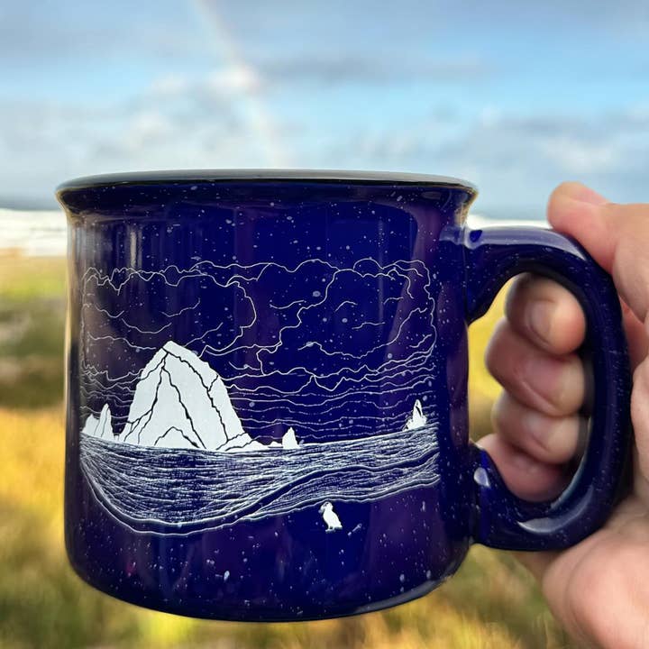 Caneca de cerâmica para fogueira Haystack Humpback 15 oz por atacado de Salty Raven Glassware
