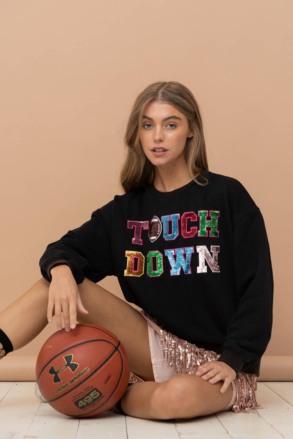 Blue B – Engroshandel Grafisk Sweatshirt - Dame – 32551T - Game Day Patchwork Pullover Sweatshirt10