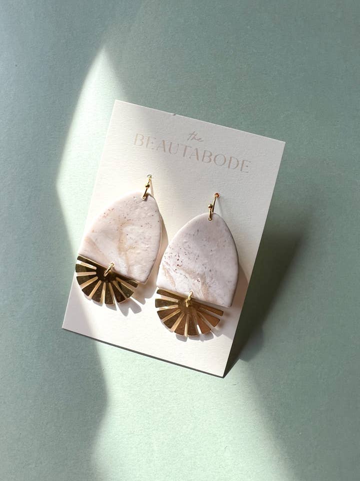 XXII 15 för wholesale av The Beautabode