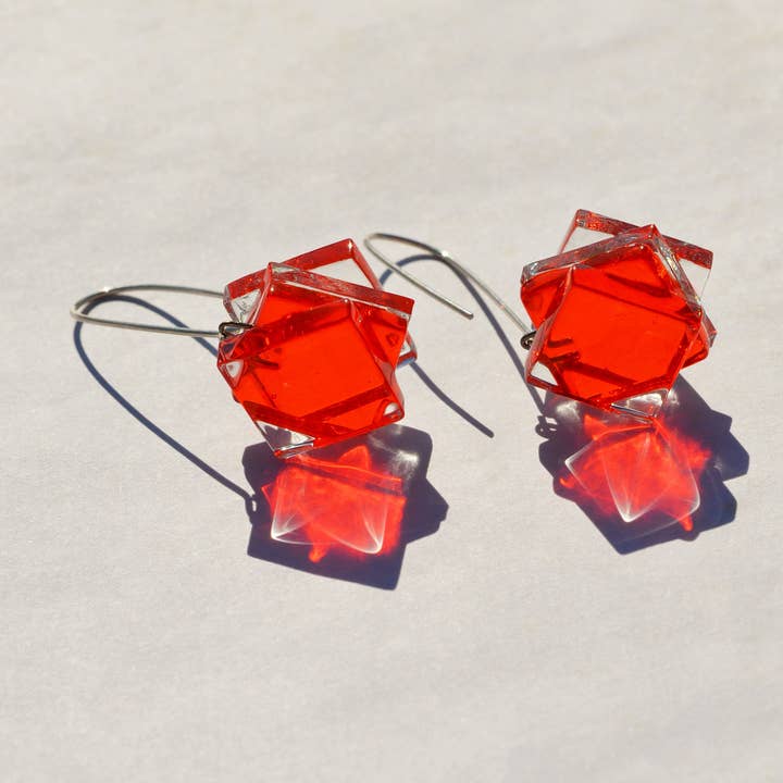 Sølv og rødt glas øreringe Medea for engroshandel hos Tejeluz, arte en vidrio