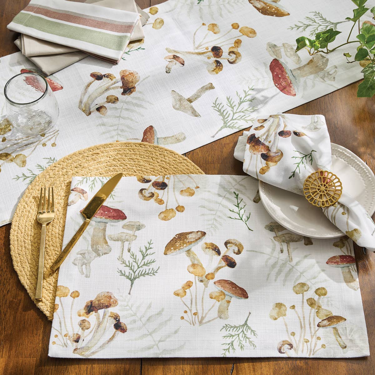 Split P - Wholesale Table Runner - Wild Mushrooms Table Runner 72"L1
