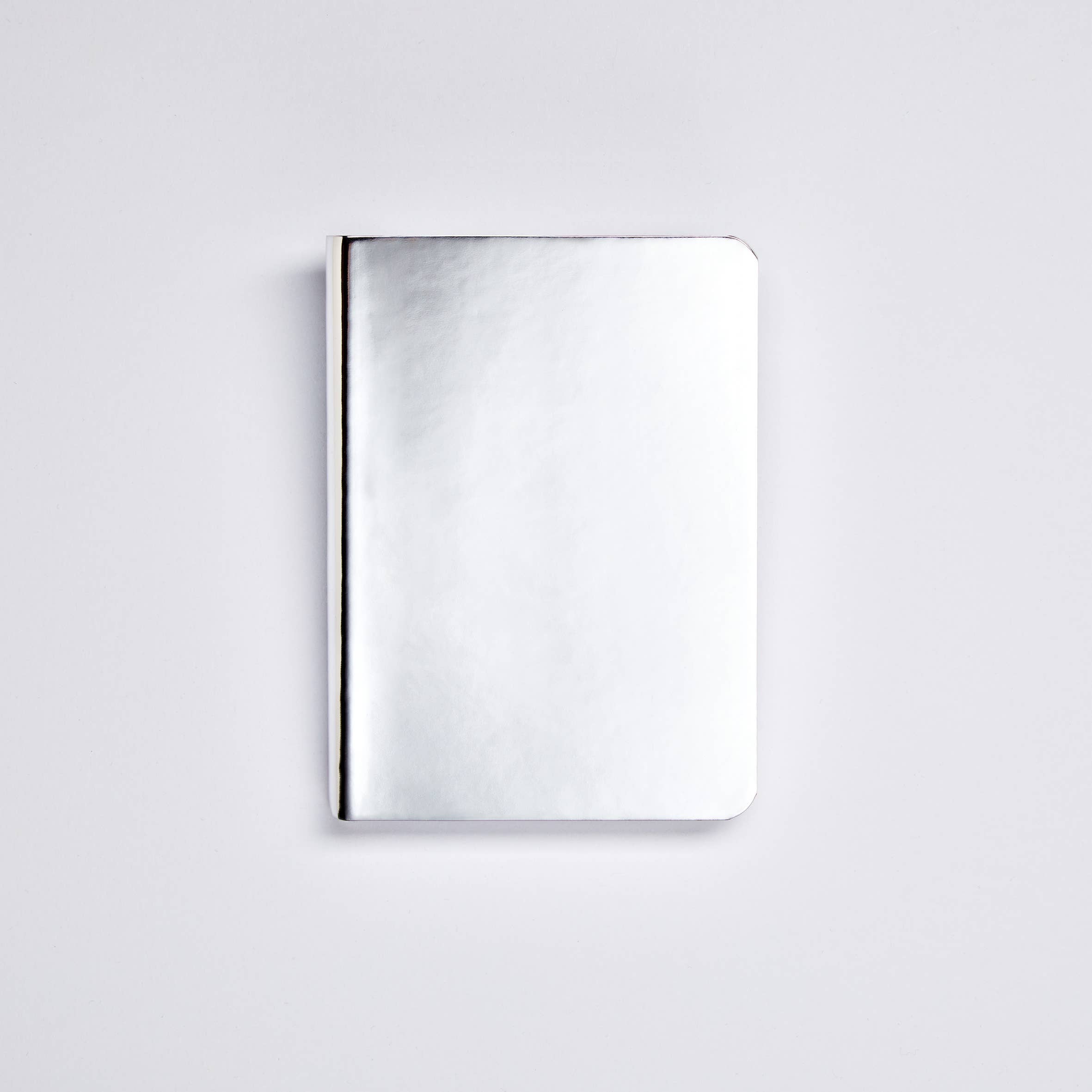 nuuna – Großhandel Notizbücher – Shiny Starlet S - Silber | Notizbuch A6 | 2,5mm Punktraster3