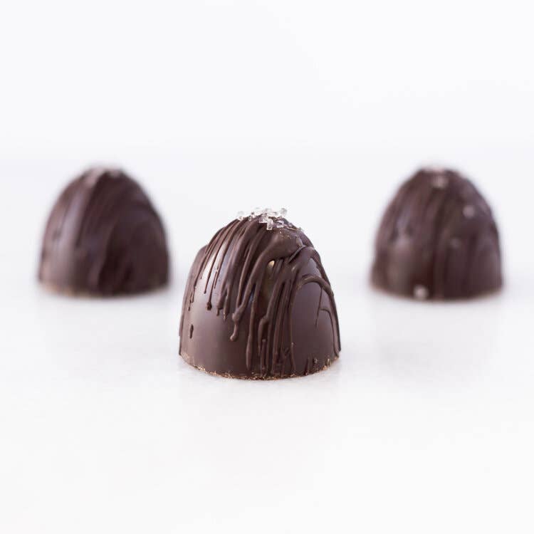Maggie Lyon Chocolatiers - Wholesale Chocolate Covered Sweets - Salted Caramel Truffles    / 2.6lb. Case1