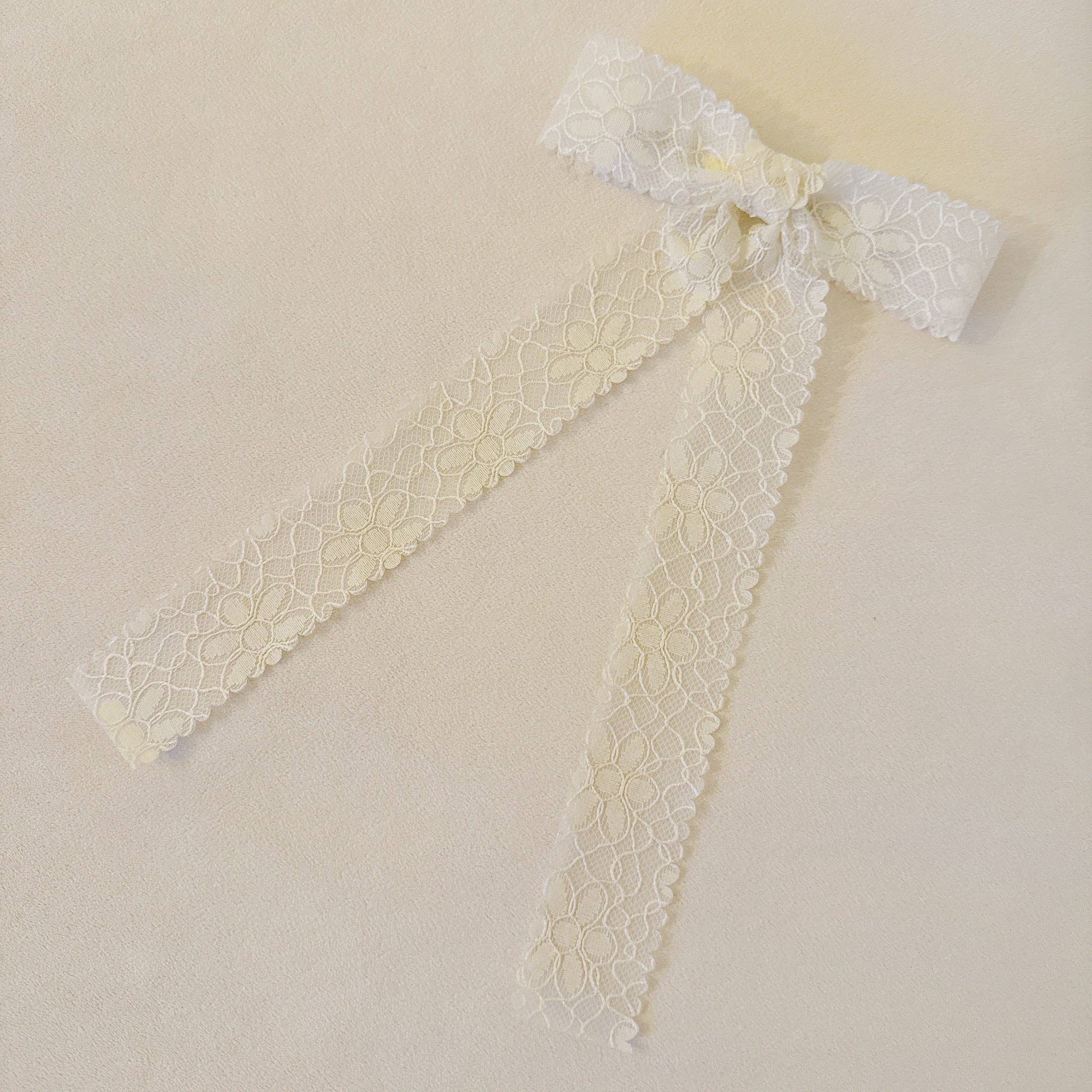 Ellison+Young – Großhandel Haarclip – Damen – Spitzen-Belle-Schleifen-Haarspange1