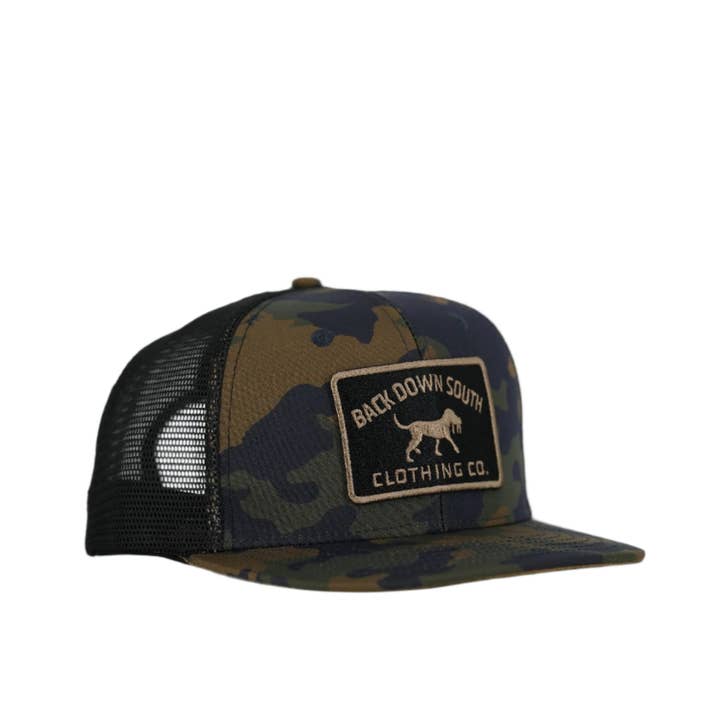 Chapeau camouflage forêt pour la vente par Back Down South Clothing