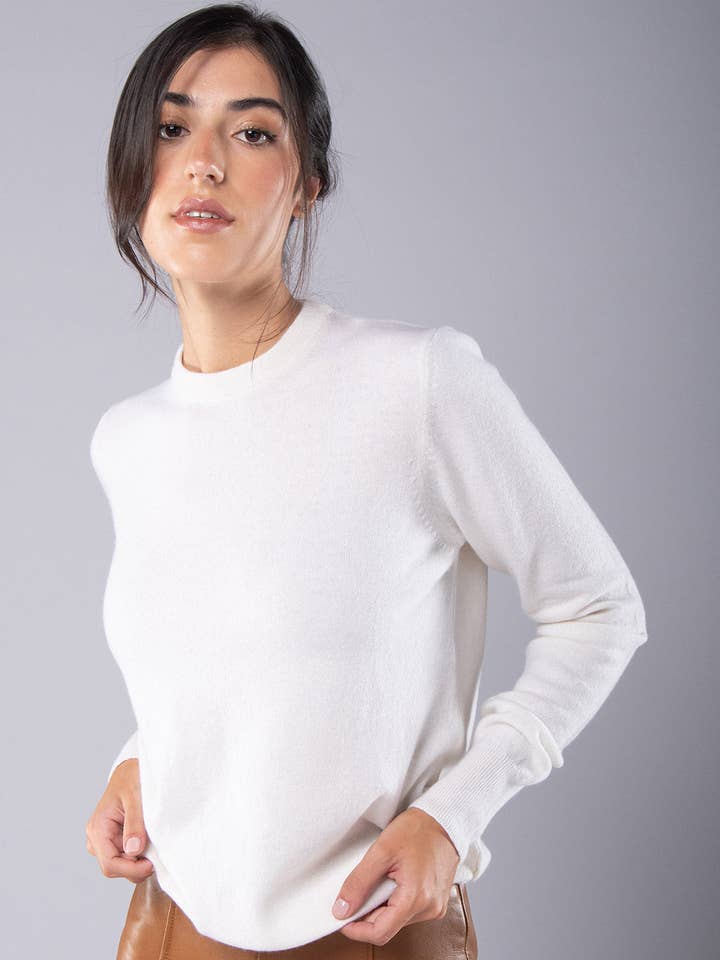 Rundhals-Kaschmirpullover in Rohweiß für den Großhandel von Achega Knitwear