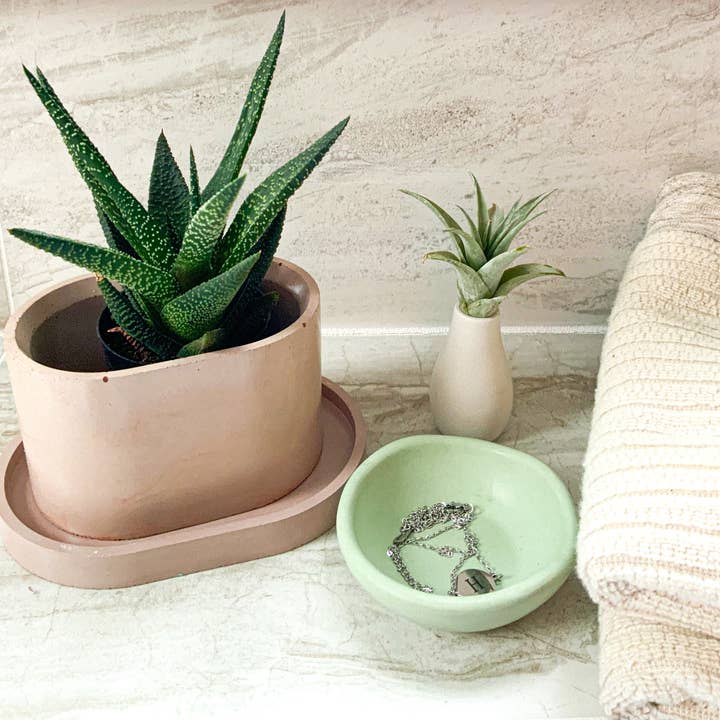 Left Corner Goods - Wholesale Plant Pot - Succulent Oval Concrete Planter2