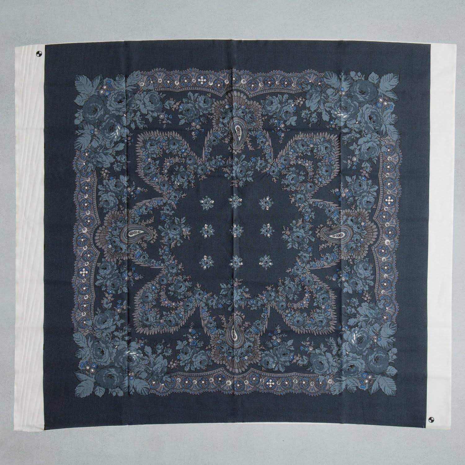 Folclore Crafts - Wholesale Scarf - Women's - Portuguese folk cotton fabric for shawls3