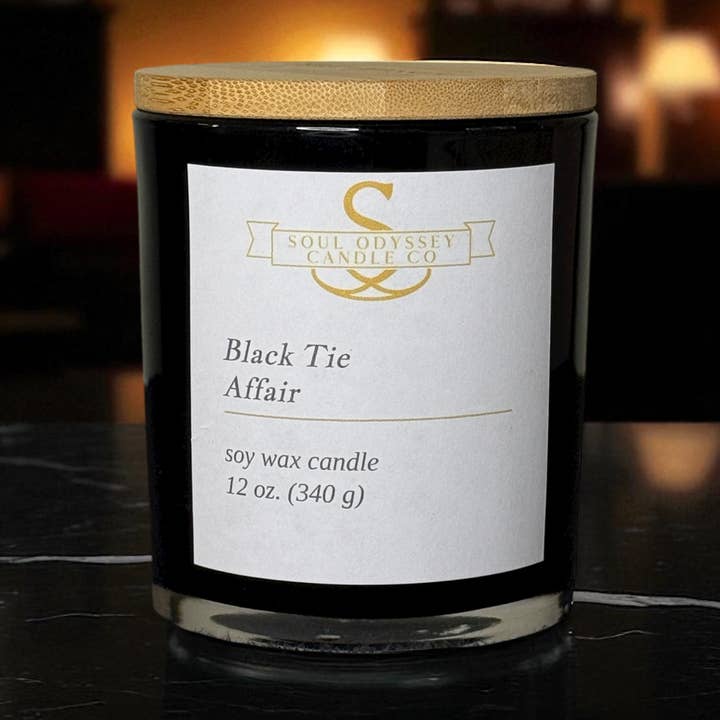 Black Tie Affair-ljus | 12 oz för wholesale av Soul Odyssey Candle Co