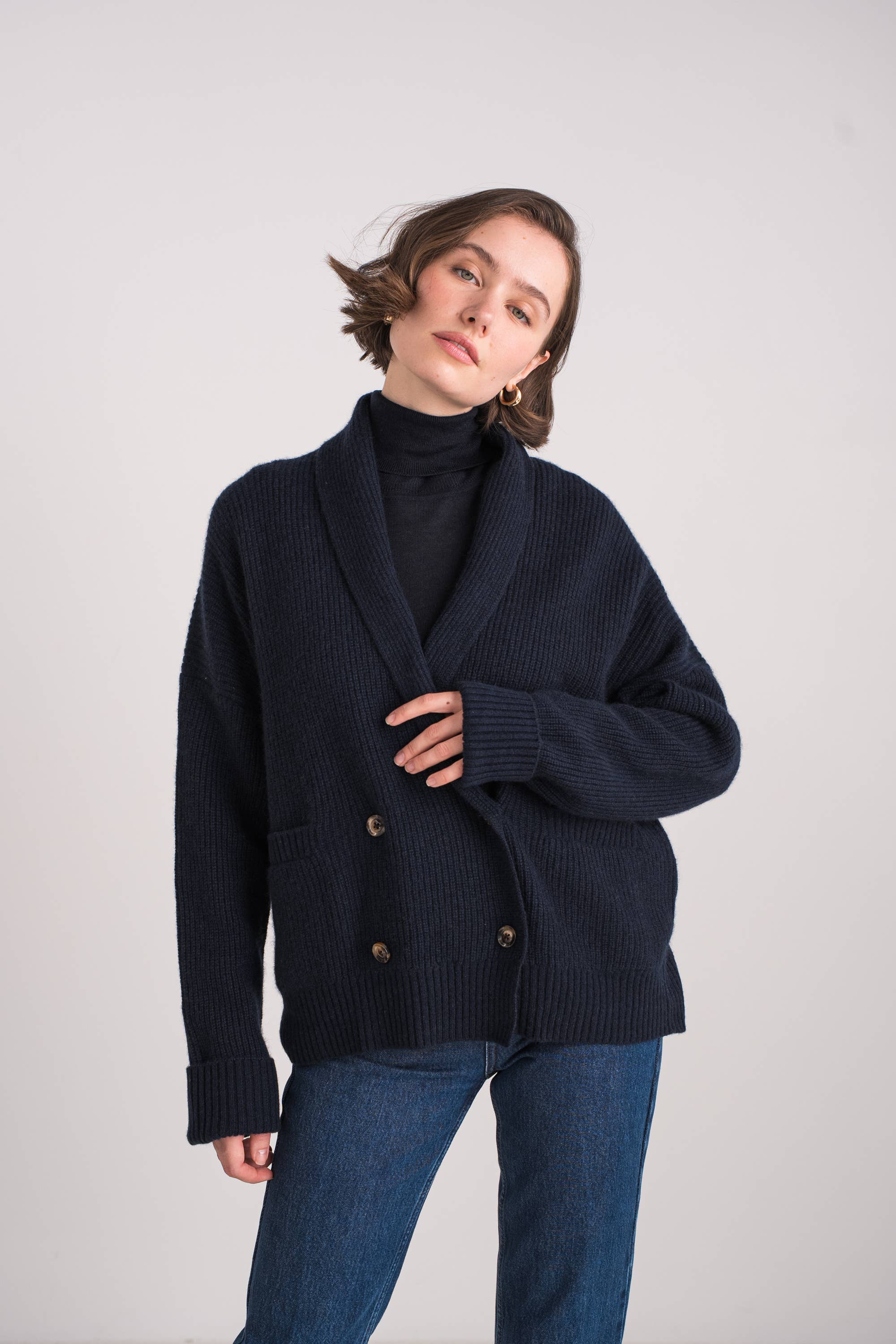 jw.atelier – Cardigan - Mulher por atacado – Colete xale 100% caxemira 4 fios5