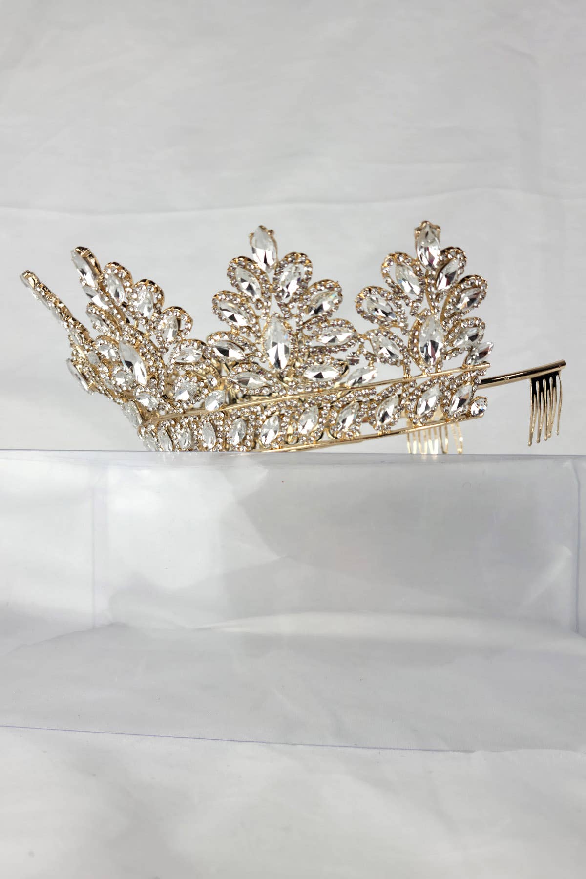 Chicas - Wholesale Tiara - Women's - One Size Fits All Metal Tiara With Rhinestones. HT9376
