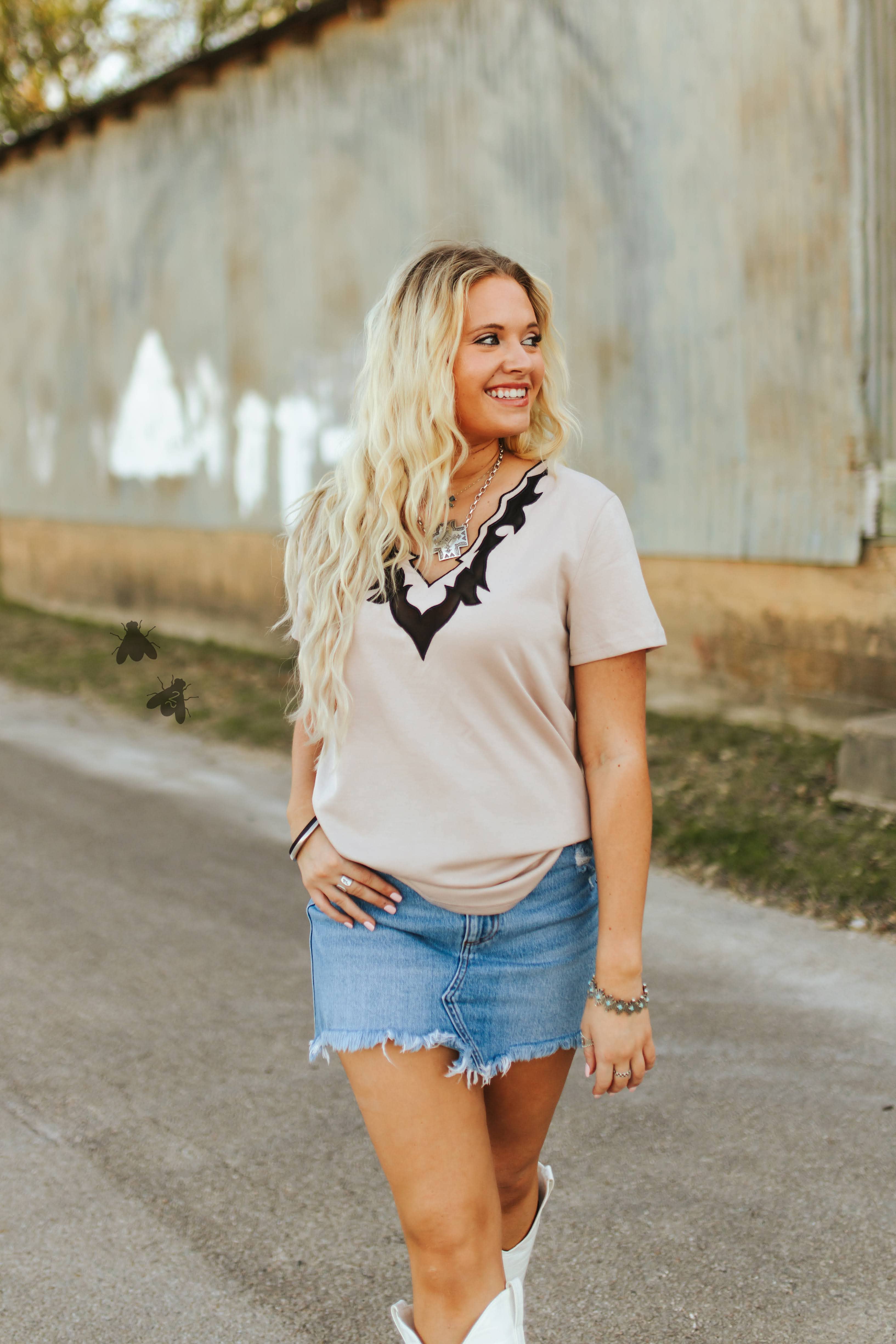 2 Fly Co - Wholesale T-Shirt - Women's - LLANO TEE *DUST2