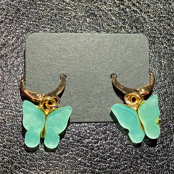 Orecchini a forma di farfalla per la vendita all'ingrosso da parte di Mystical Rings