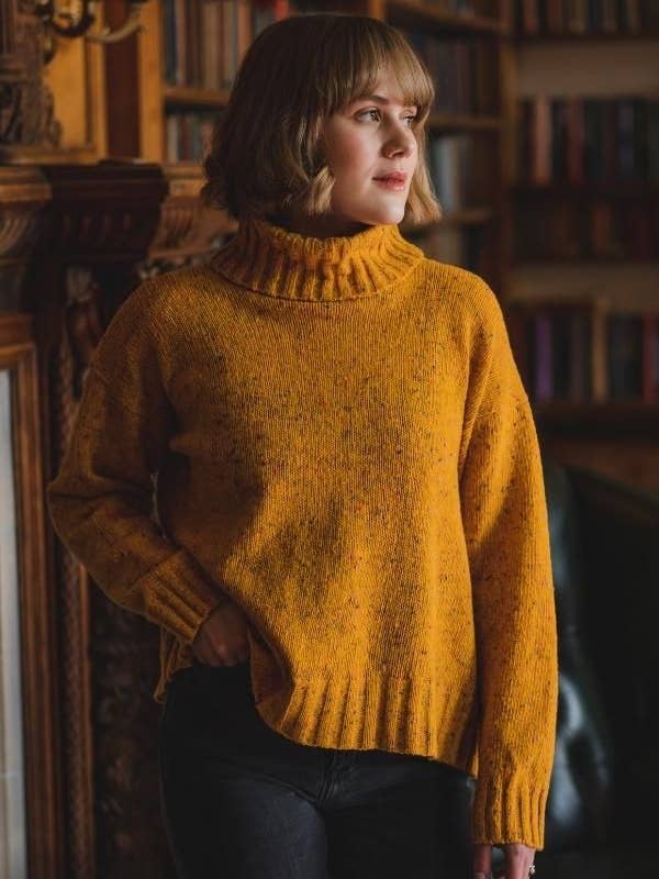 Pull Marcia Goldilocks pour la vente par Knitted in Edinburgh