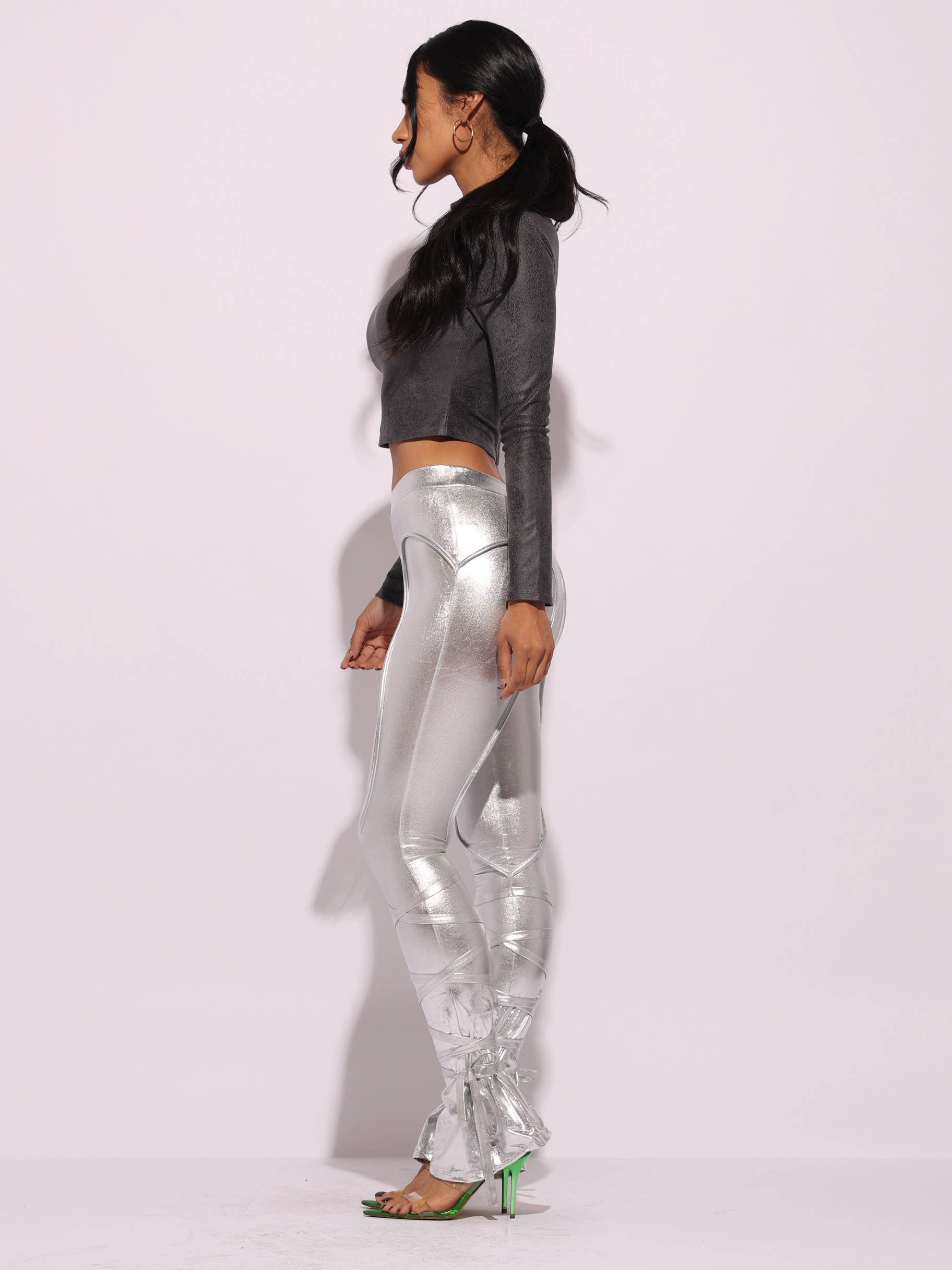 K Too - Vendita all'ingrosso Pantalone - Donna - Pantaloni metallici19