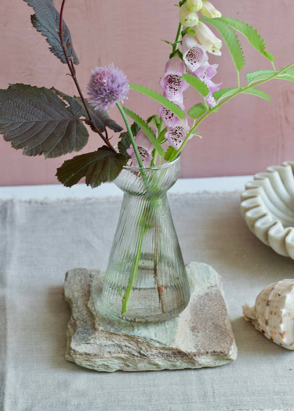 De Weldaad Authentic Interior - Wholesale Decorating Tool - Hyacinth vase ribbed glass WEL2268