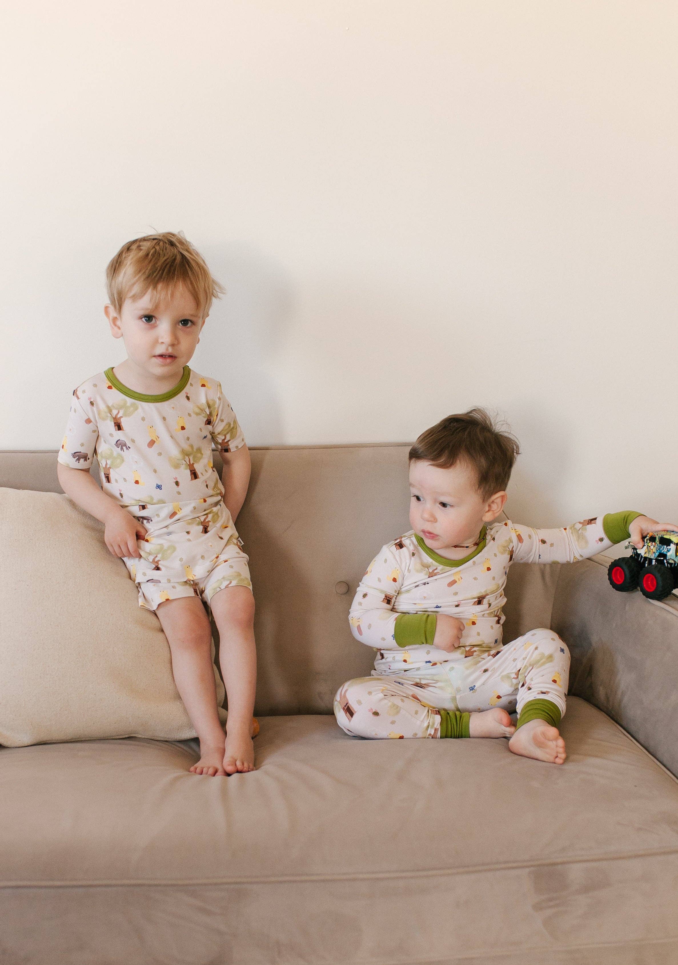 Stay Dreamy - Wholesale Sleepwear Set - Kids - Rumbly Tumbly (Winnie The Pooh) Bamboo Short and T-Shirt Pj Set1