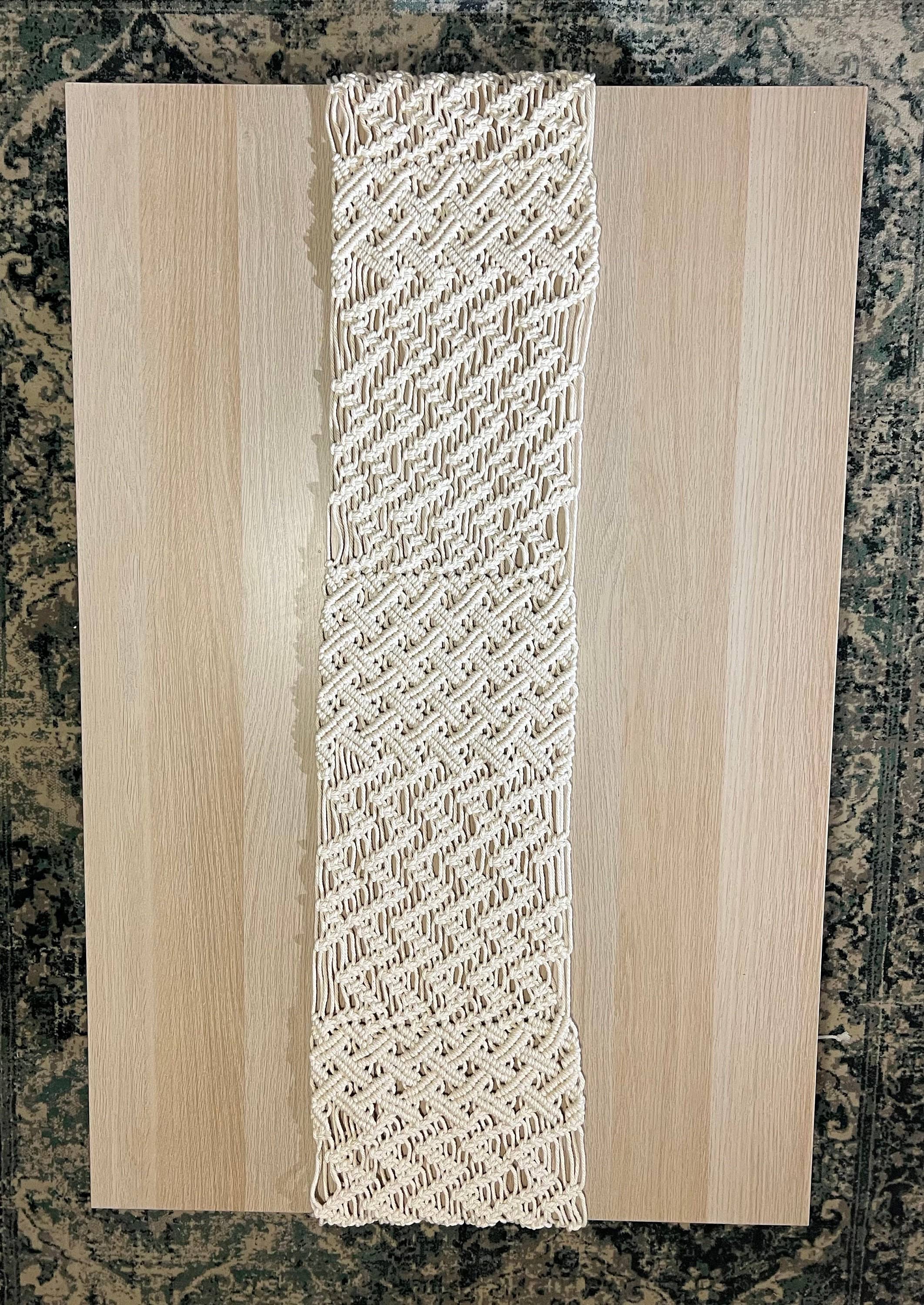 Knotting Studio - Vendita all'ingrosso Runner - Runner da tavolo in macramè fatto a mano | 5,7 piedi di lunghezza | Decorazione da tavolo | Tappetino da collocamento | Regalo3