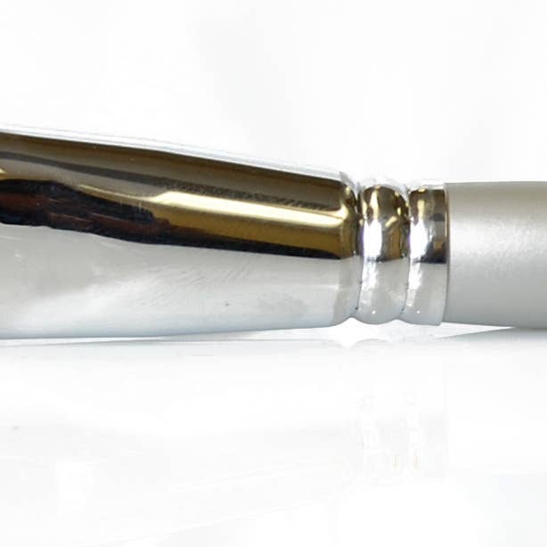 Pinceau - PINCEAU À POUDRE pour la vente par Mineral Essence