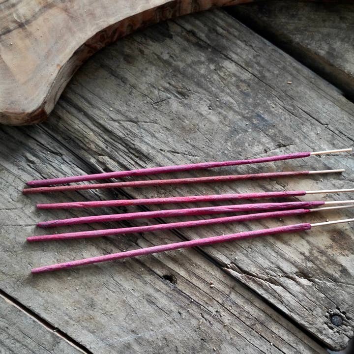 ReturnToTheRoots - Wholesale Incense - DRAGONS BLOOD Hand-Rolled Artisan Incense 6 Pack3