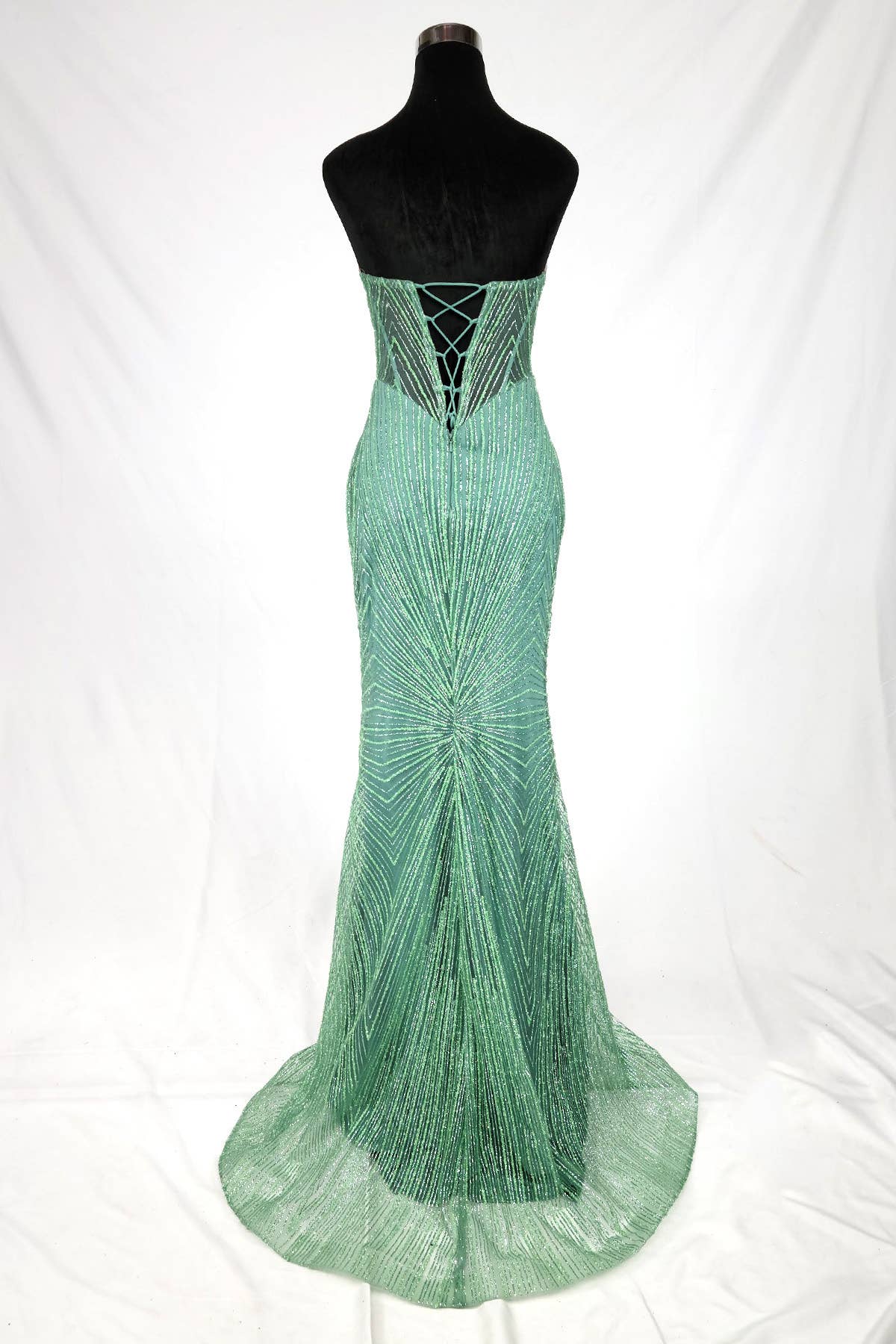 Chicas - Wholesale Gown - Women's - Long sparkling mermaid dress with hanging jewels CF0017
