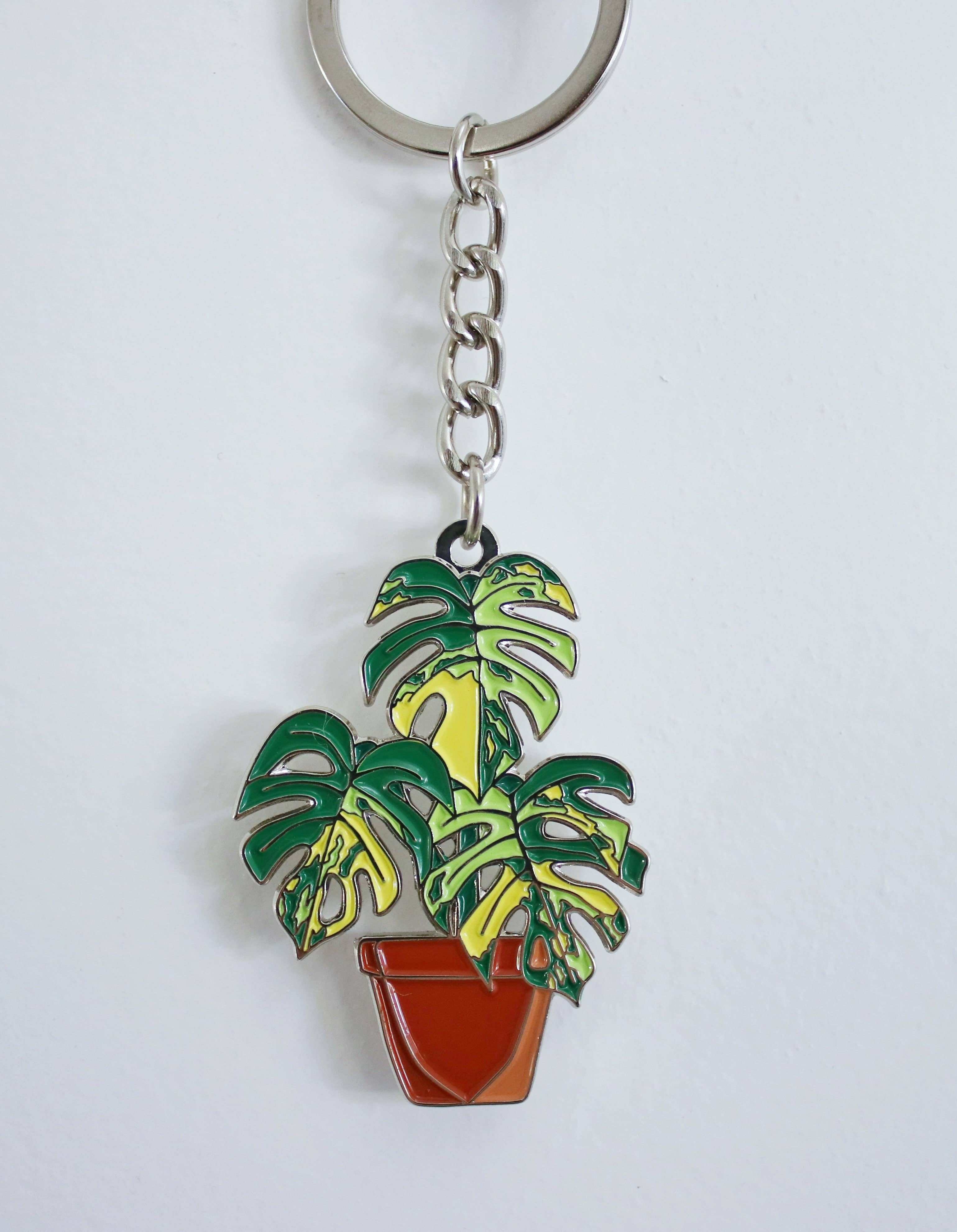 Luxe Foliage - Wholesale Keychain – Unisex - Monstera Aurea Pin/Keyring1
