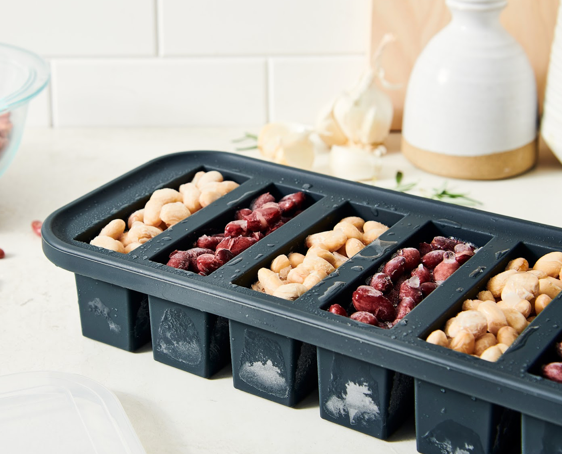 Souper Cubes - Vendita all'ingrosso Contenitori per alimenti - Vassoio di congelamento in silicone da 1/2 tazza5