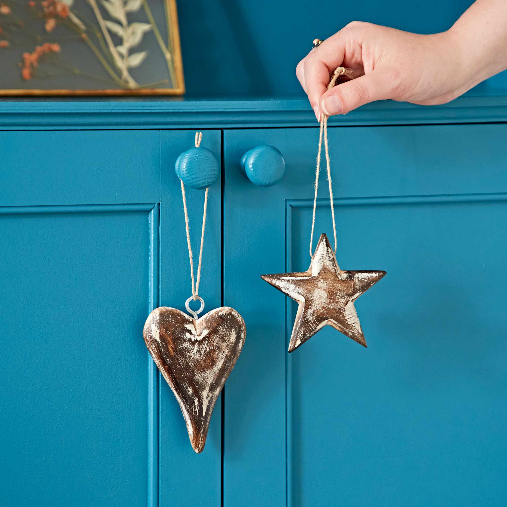 The Paper High Gift Company Limited – wholesale Ornament – Mango Wood Heart and Star Decorations3